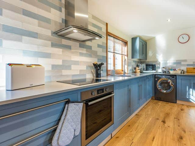 Kitchen | Snowdrop Lodge - Chicken Shed Lodges, Ashford