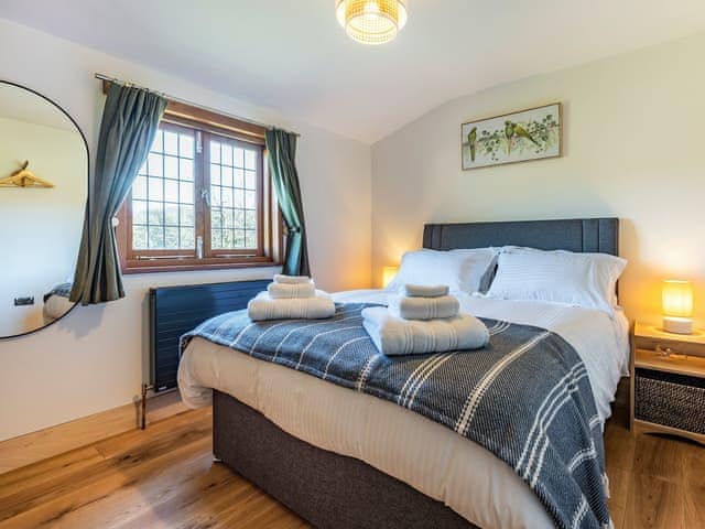 Double bedroom | Snowdrop Lodge - Chicken Shed Lodges, Ashford