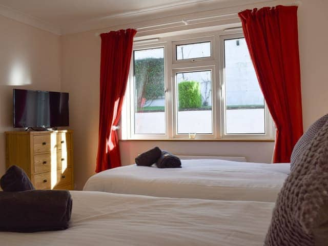 Twin bedroom | The Orchard, Bideford