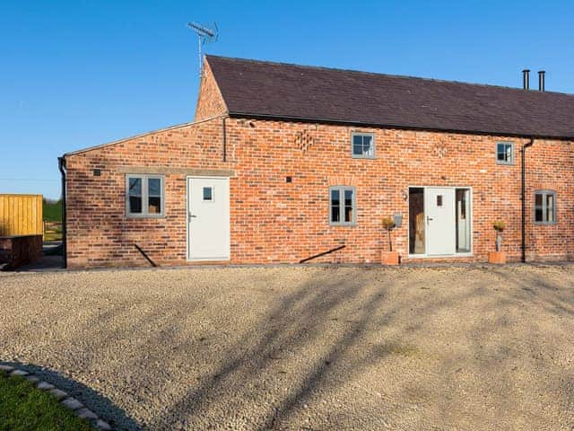 Exterior | The Foundary - Yocking Gate Holiday Accommodation, Whitchurch