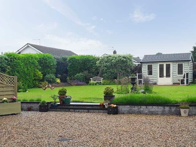 Garden | Holly Lodge, Hemsby