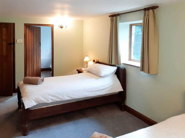 Twin bedroom | Meadowside Cottage, Calton Moor, near Ashbourne