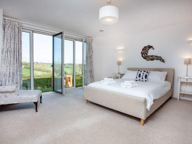 Master bedroom | Stargazer, Modbury, near Ivybridge