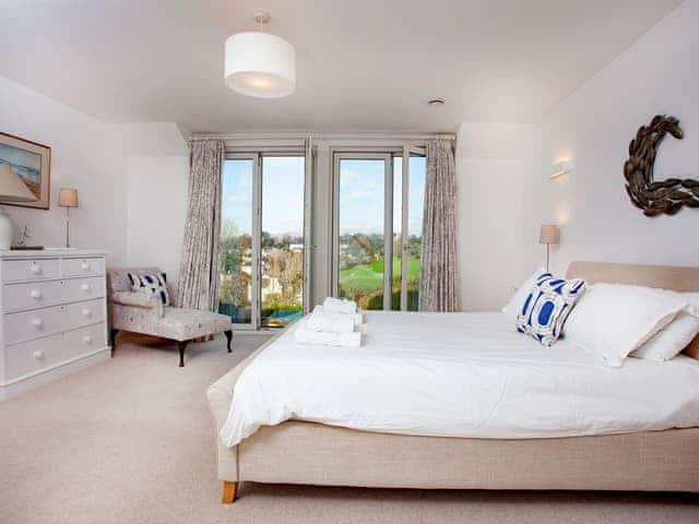 Master bedroom | Stargazer, Modbury, near Ivybridge