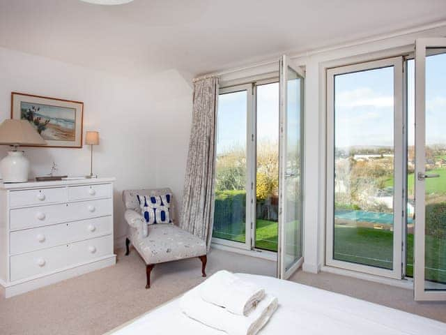 Master bedroom | Stargazer, Modbury, near Ivybridge