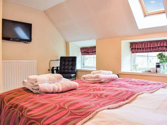 Double bedroom | Annie Oswalds Cottage, Adderstone