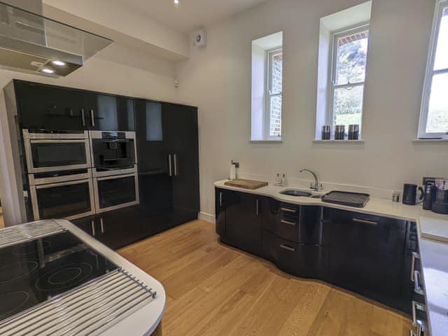 Kitchen area | The Officers Mess, Freshwater