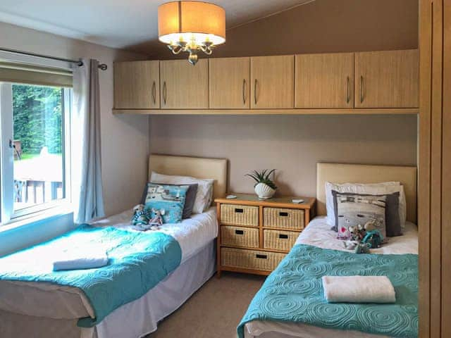 Twin bedroom | Kernewk Chy, St Minver Holiday park