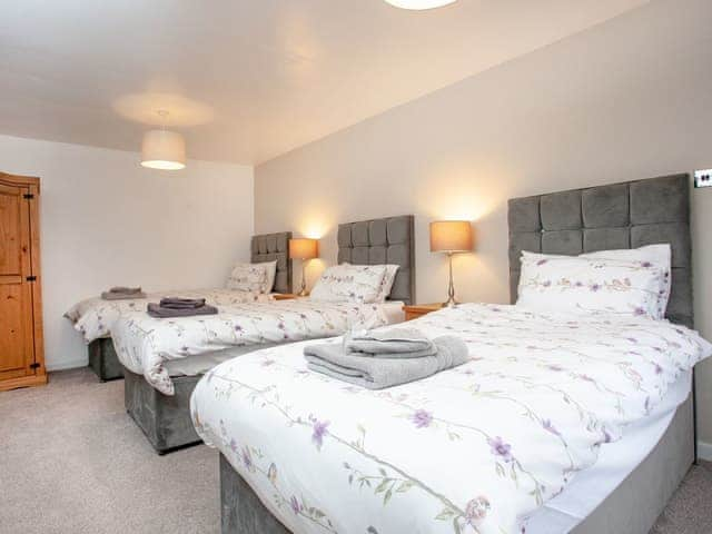 Triple bedroom | Higher Trewithen Holiday Cottages- The Hayloft - Higher Trewithen Holiday Cottages, Sithians, near Falmouth