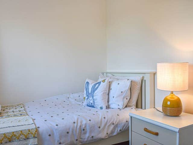 Single bedroom | Bee&rsquo;s Place, Whitby