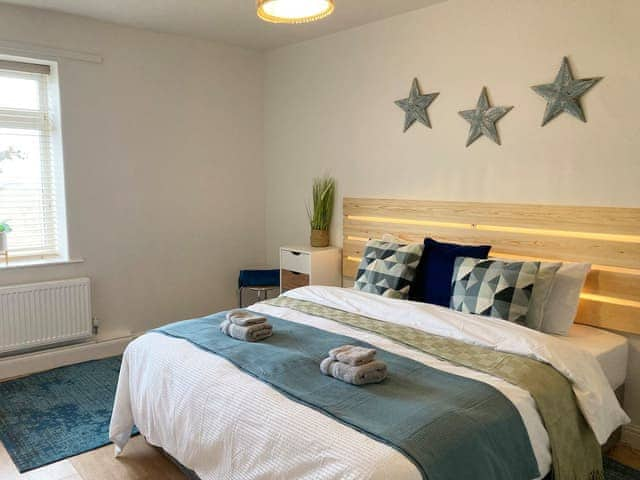 Double bedroom | Castle Walk, Amble