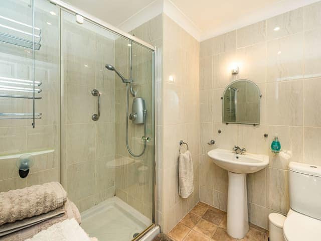 En-suite | The Brambles, Westergate