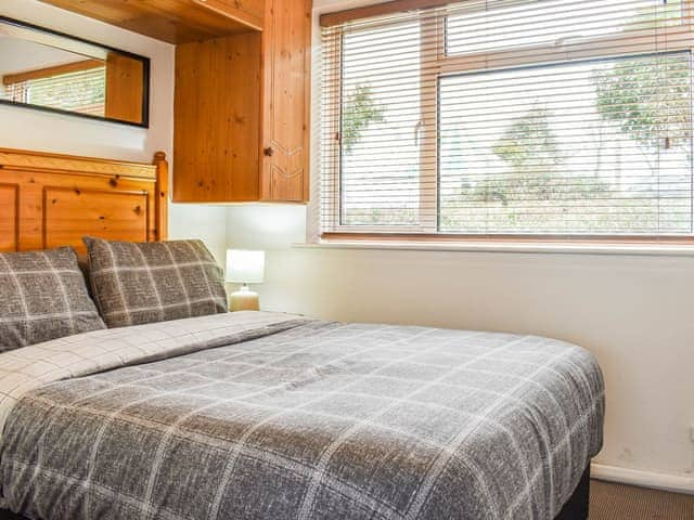 Double bedroom | Squirrelstone, Gurnard Pines, near Cowes