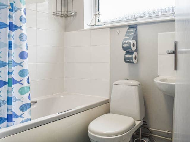 Bathroom | Squirrelstone, Gurnard Pines, near Cowes