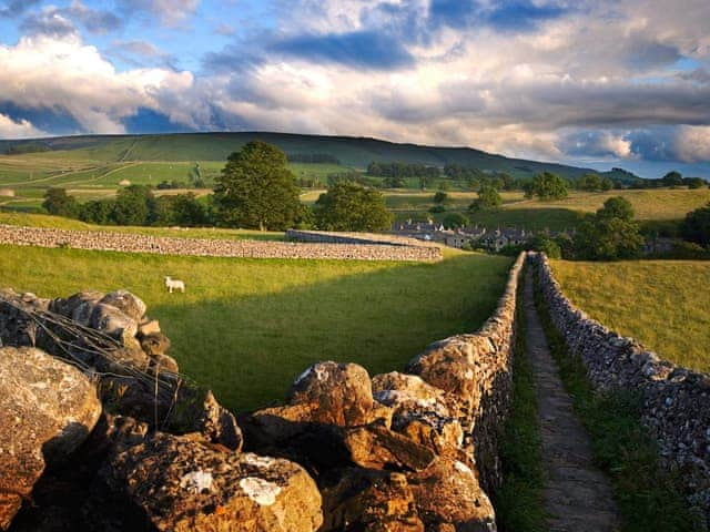 Surrounding area | Clouds End, Linton Falls, near Grassington