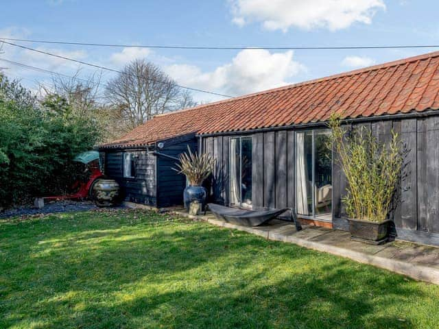 Exterior | 1 Lamb Barn, Clacton-on-Sea