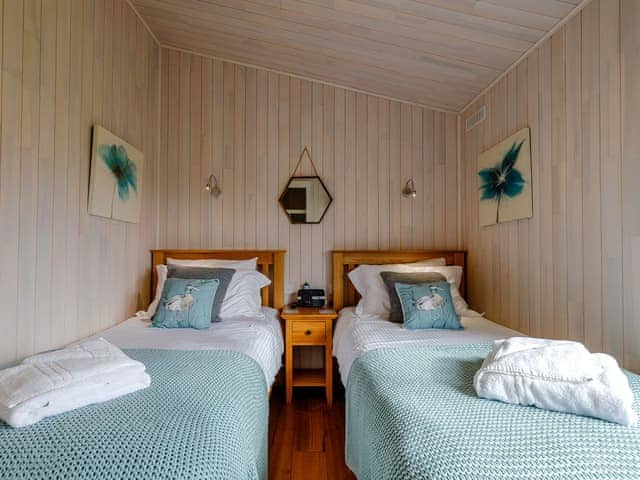 Twin bedroom | Acer Lodge - Walnut and Acer Lodges, Mercia Marina, Willington