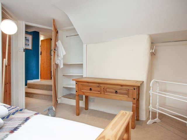 Double bedroom | The Farmhouse, Carnmenellis, between Falmouth and St Ives