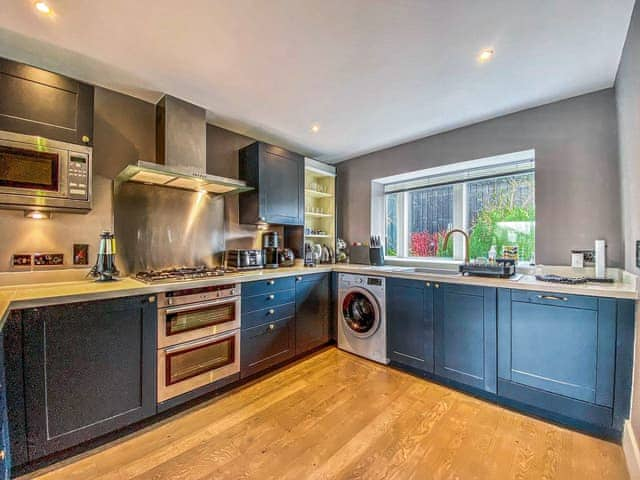 Kitchen area | Linnet Cottage, South Cerney