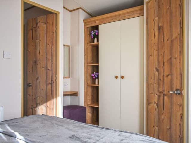 Double bedroom | Everard - Flask Country Lodges, Robin Hood&rsquo;s Bay