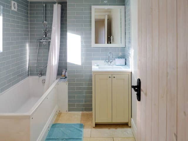 Bathroom | Dove Cottage - Wissett Place Cottages, Halesworth