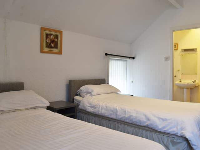 Twin bedroom | Ocean View House, Blackpool