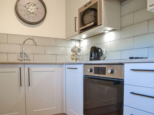 Kitchen | Hop Cottage, Sellindge, near Folkestone