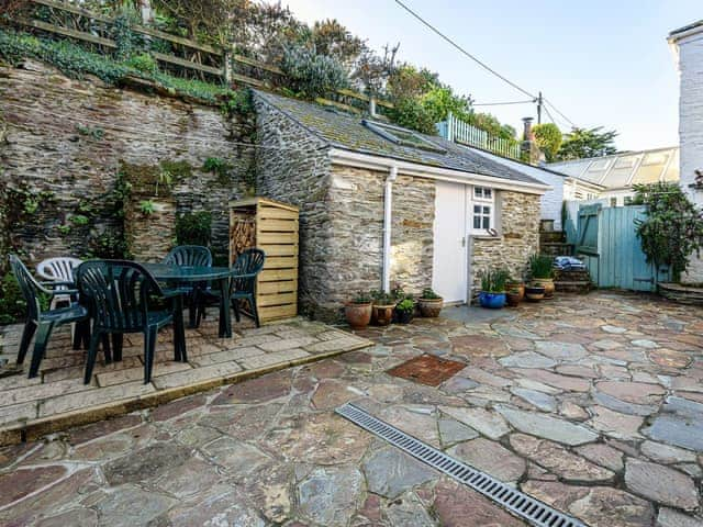 Outdoor area | Porthgate, Portscatho