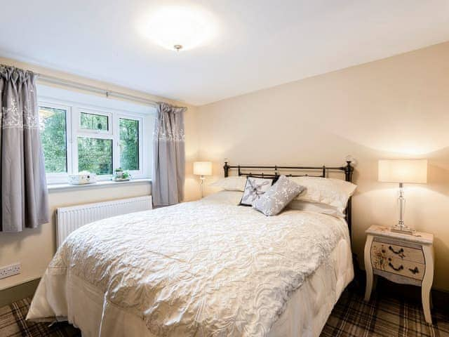 Double bedroom | Hampsfell Cottage - Grange Cottages, Grange Over Sands