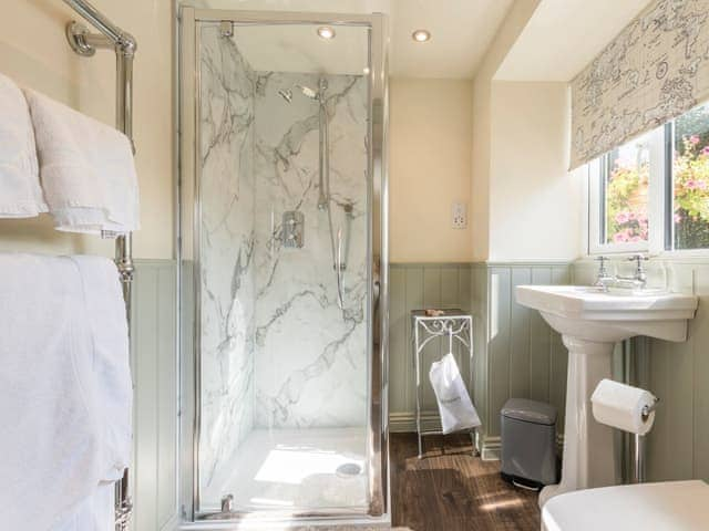 Shower room | Hampsfell Cottage - Grange Cottages, Grange Over Sands