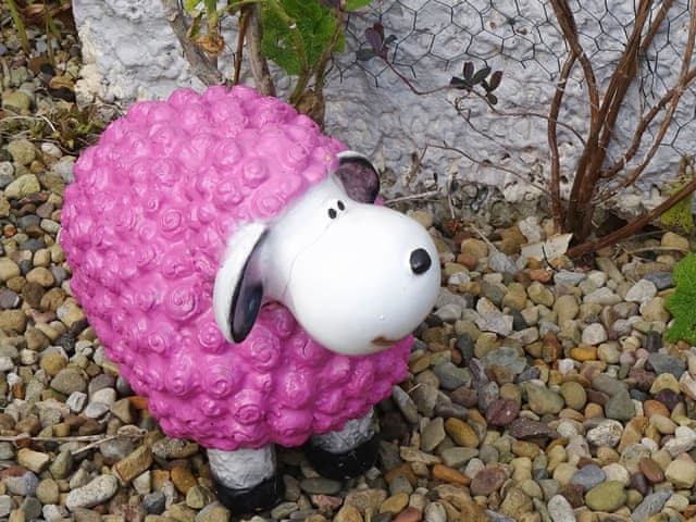 Quirky garden ornaments | Willowfield Cottage, Thornton-Le-Dale