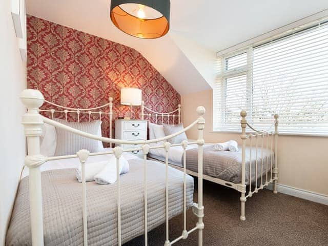 Twin bedroom | Town House I - The Town Houses, Scarborough