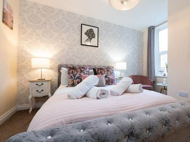 Double bedroom | Town House II - The Town Houses, Scarborough