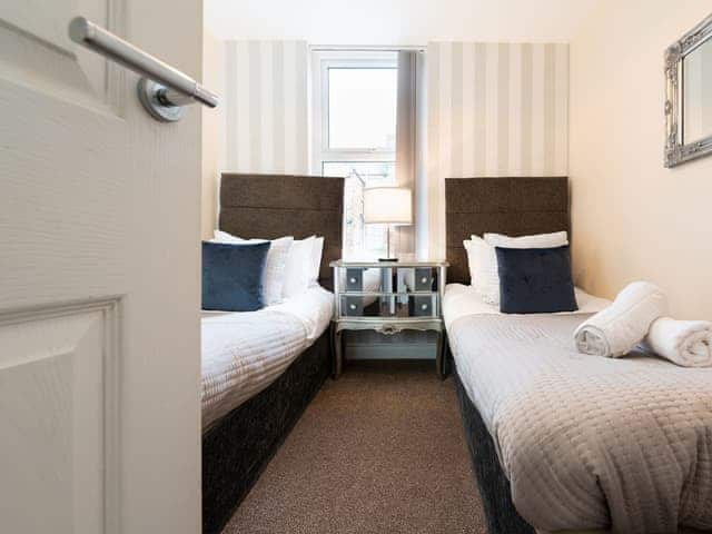 Twin bedroom | Town House II - The Town Houses, Scarborough