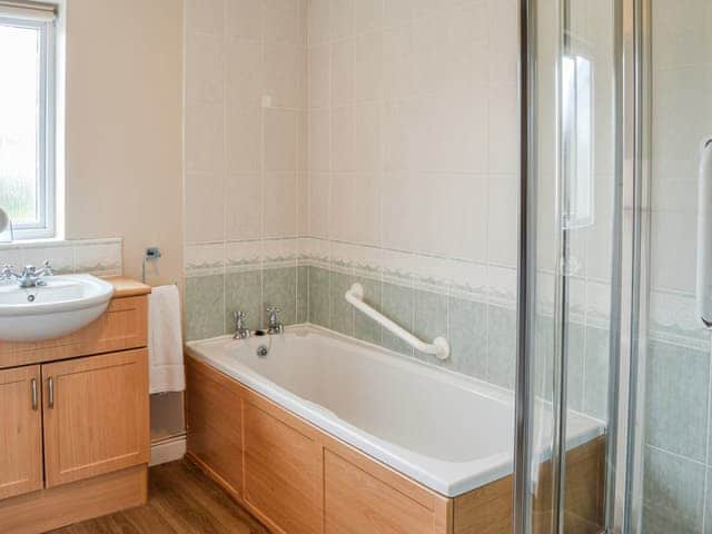 Bathroom | Rest-A-While, Walcott, near North Walsham