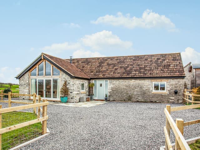 Exterior | Old Farm Barn, Southwood, near Glastonbury