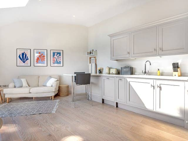 Kitchen area | Little Mount, St Mawes