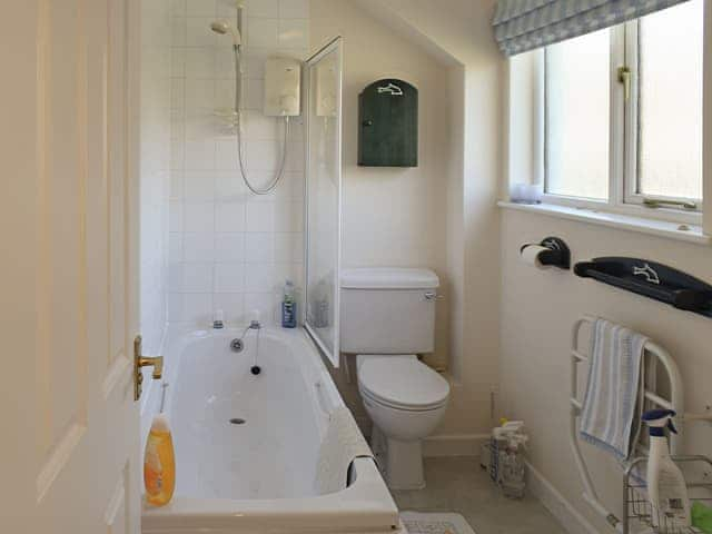 Bathroom | Hazel Cottage, Falmouth