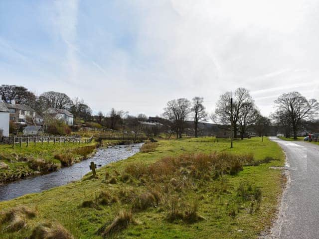 Surrounding area | Riverside Cottage, Maulds Meaburn in the Eden Valley, Cumbria