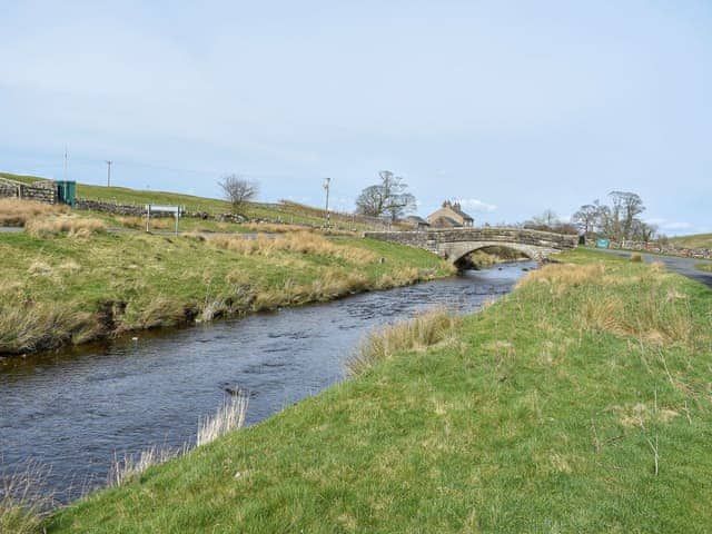 Surrounding area | Riverside Cottage, Maulds Meaburn in the Eden Valley, Cumbria