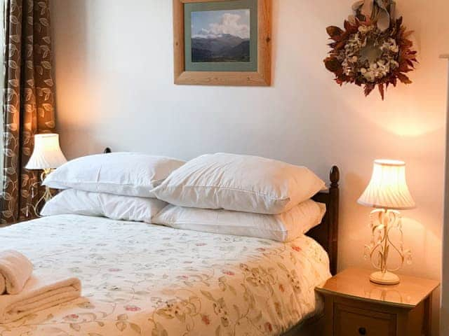 Double bedroom | 3 Catherine Cottages, Keswick