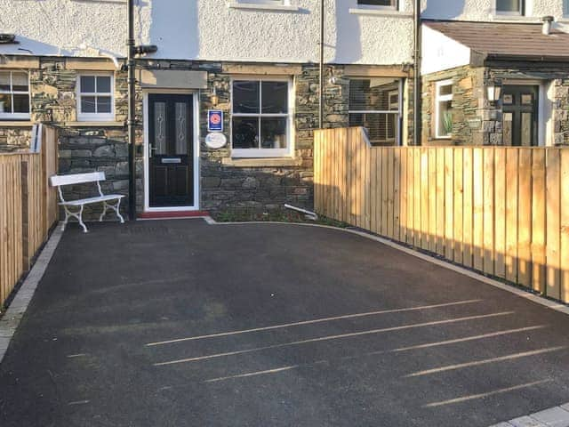 Parking | 3 Catherine Cottages, Keswick