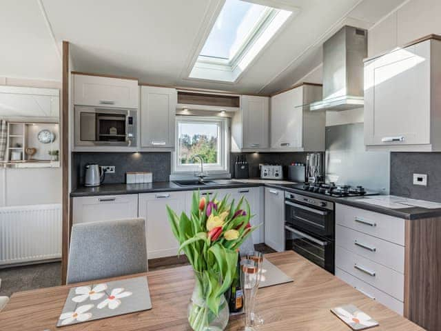 Dining Area | Reed Roost - The Laurels, Addlethorpe, near Skegness