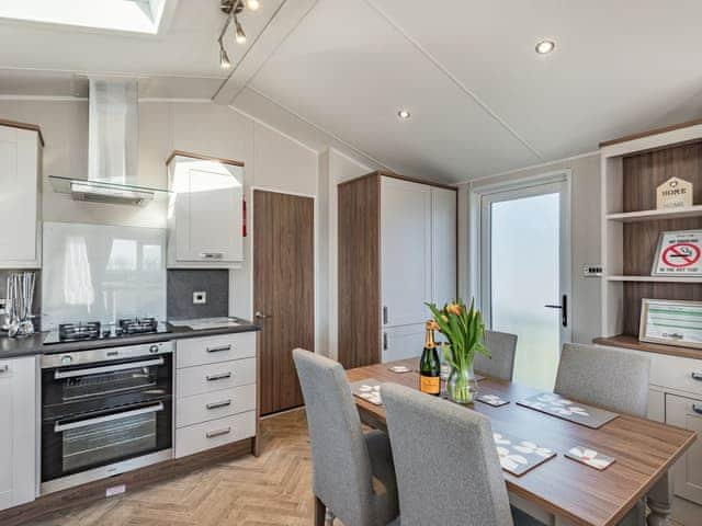 Kitchen area | Reed Roost - The Laurels, Addlethorpe, near Skegness