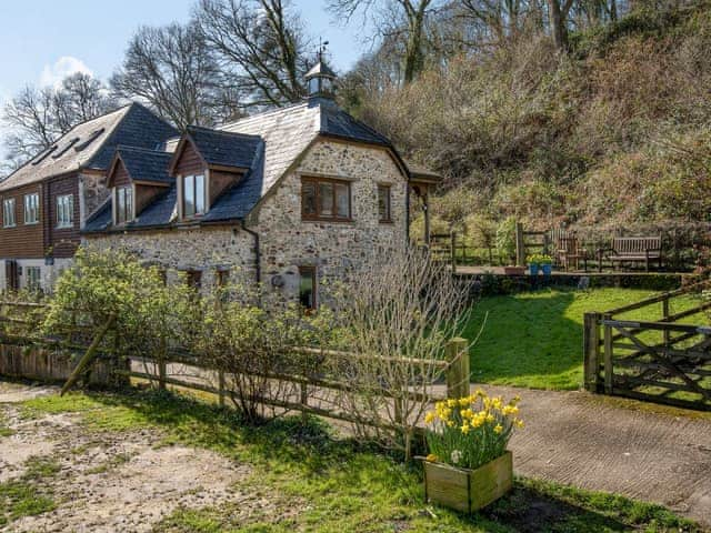 Exterior | Clock Cottage - Rockenhayne Farmstead, Branscombe