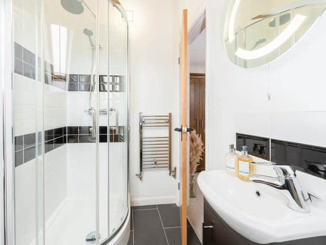 En-suite | Rose Cottage, Wrantage, near Taunton