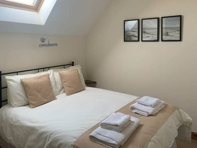 Double bedroom | The Mill House - Meals Farm Cottages, North Somercotes, Mabelthorpe