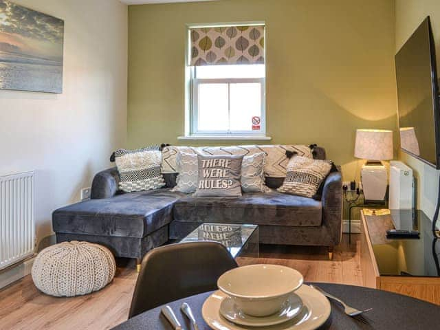 Living room/dining room | Filey Hideaway, Filey