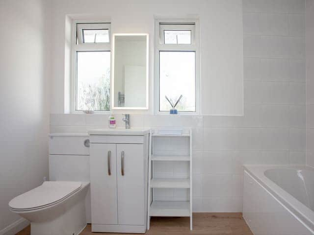 Bathroom | Blue Horizon, Sidmouth