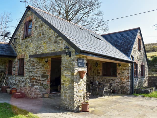 Exterior | Crofter’s Barn, Brentor